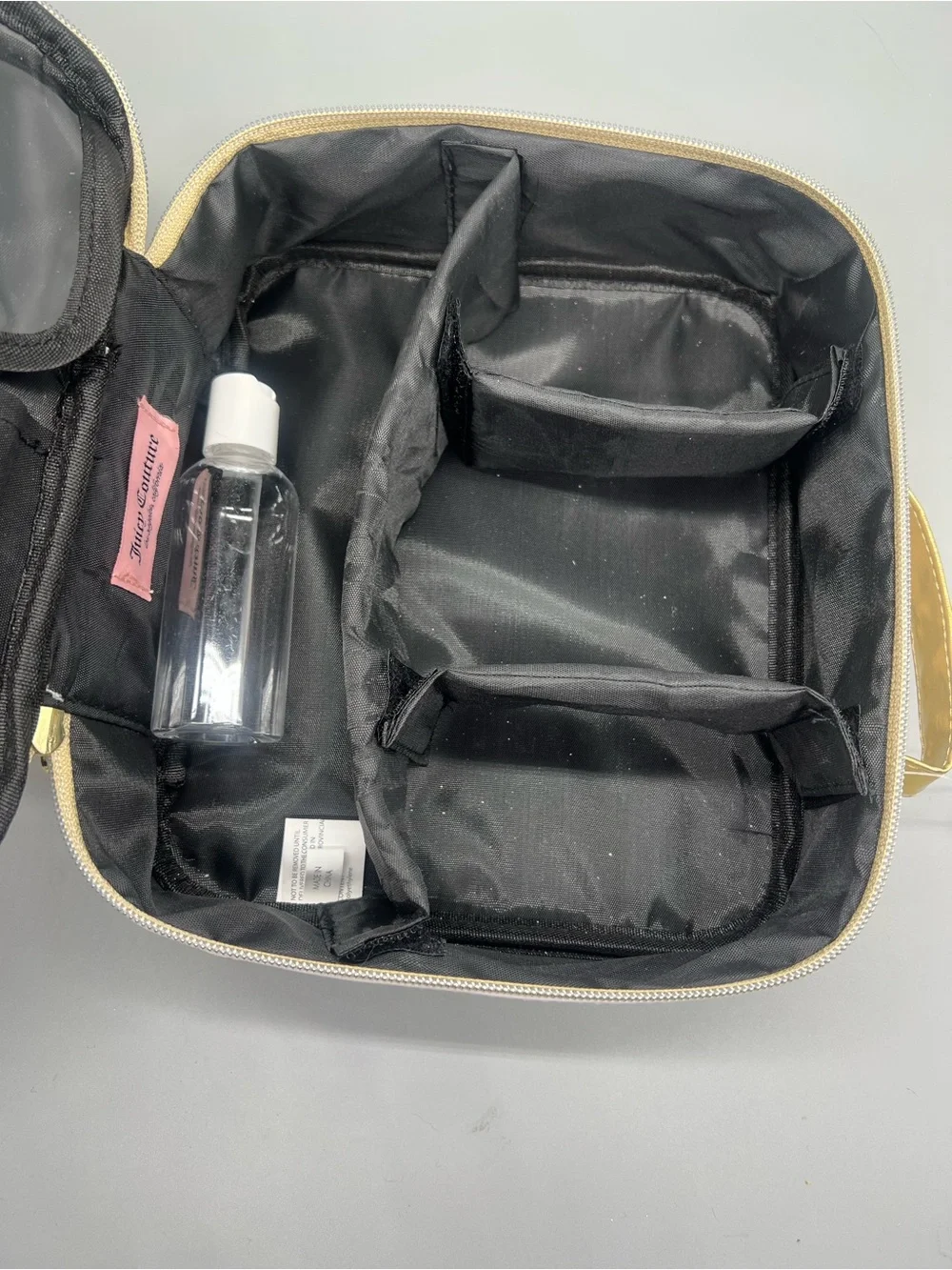 Juicy couture travel cosmetics bag